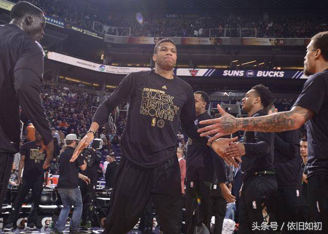 提供模板与 提供模板与